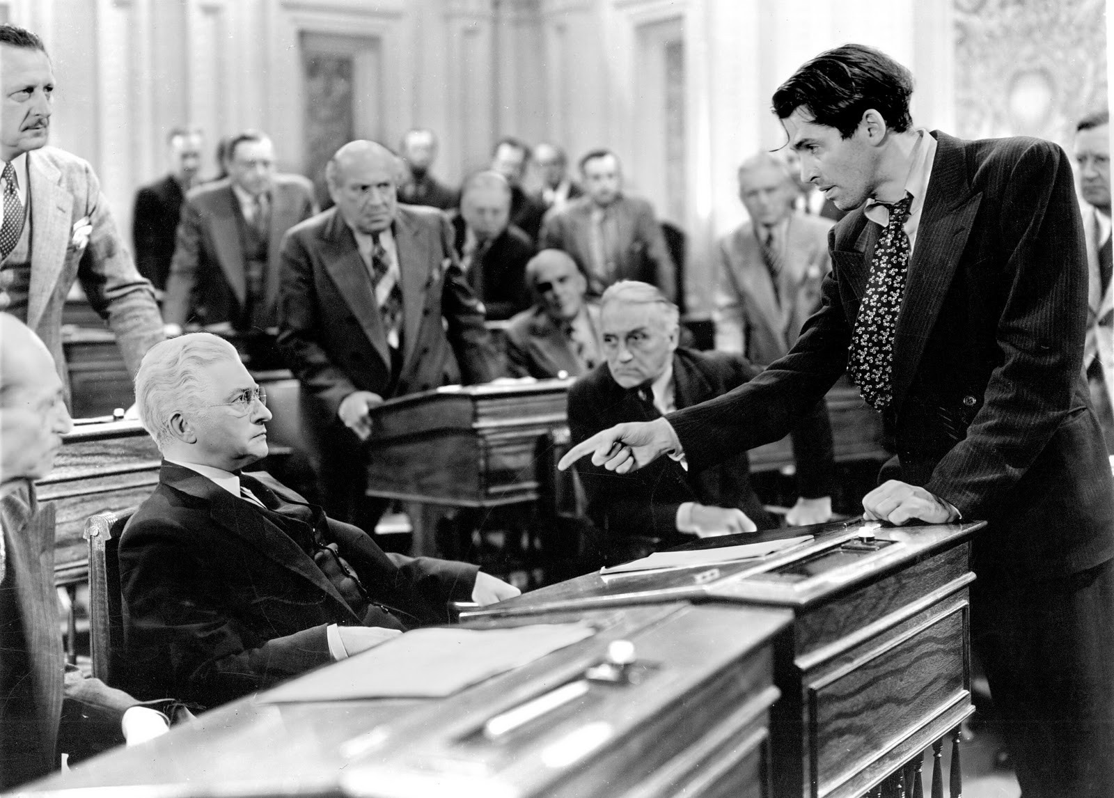 Мистер едет в вашингтон. Мистер Смит едет в Вашингтон 1939. Mr. Smith goes to Washington. Джефферсон Смит Мистер Смит едет в Вашингтон. Сенат США 1939.